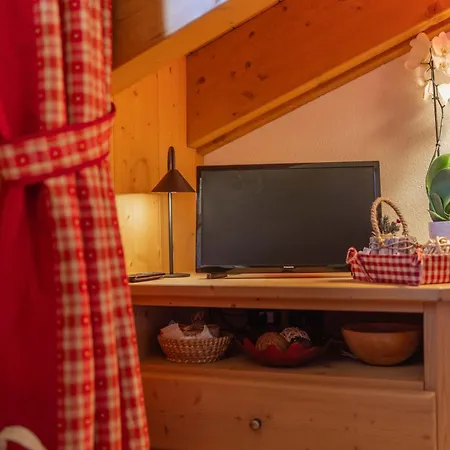 Adda - Mansarda Con Garage Privato Lägenhet